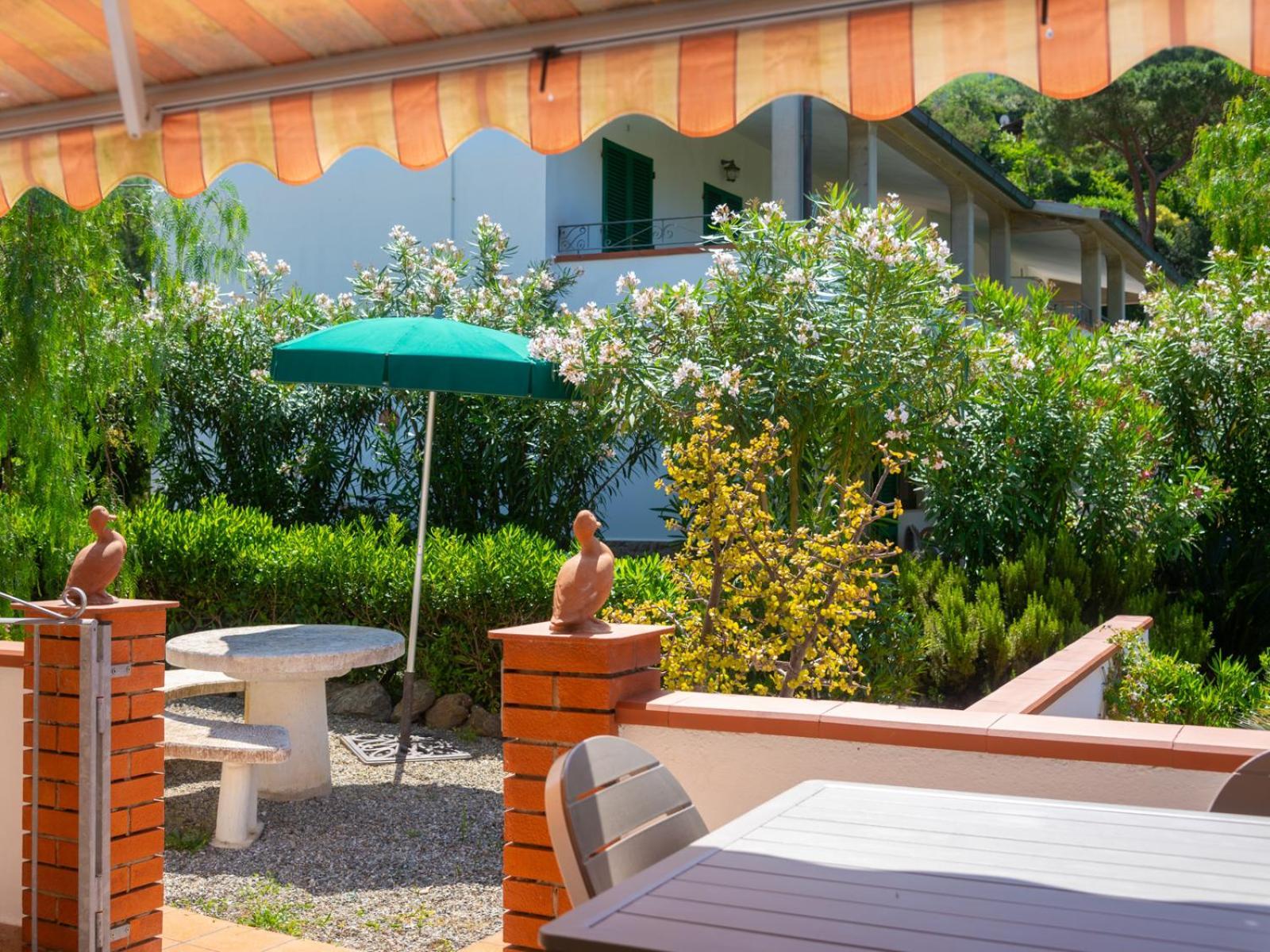Residence Augusto Capoliveri  Ngoại thất bức ảnh